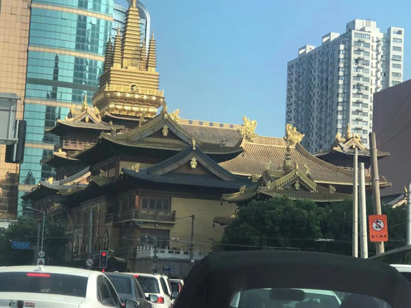 易地搬遷和征地拆遷有什么區(qū)別呢？深圳拆遷補償標(biāo)準(zhǔn)網(wǎng)來回答