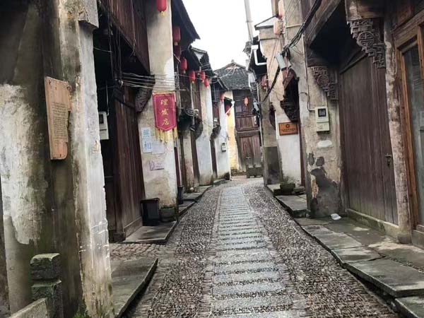 深圳律師咨詢網(wǎng)來講講不簽雇傭合同公司扣留工資怎么辦