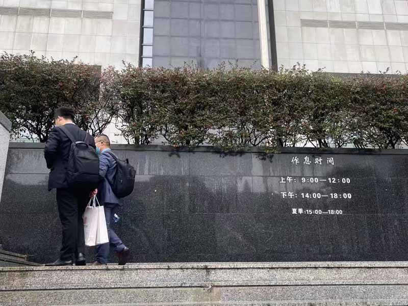 深圳離婚案律師來(lái)講講夫妻一方擅自將夫妻共同財(cái)產(chǎn)有償轉(zhuǎn)讓是否有效