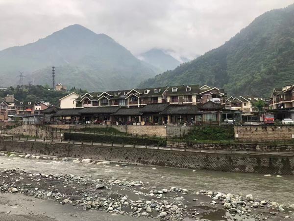 光明新區(qū)律師說法：贈(zèng)與公證與繼承公證哪個(gè)效力更強(qiáng)？
